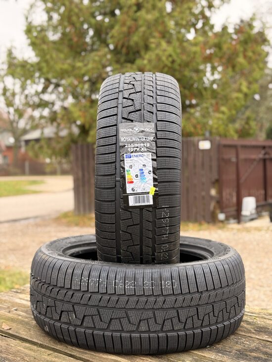 255/50 R19 ROYAL BLACK ROYAL WINTER UHP 107V XL