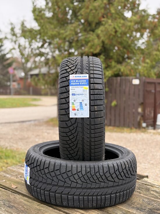 225/45 R17 SAILUN ICE BLAZER ALPINE EVO1 91H