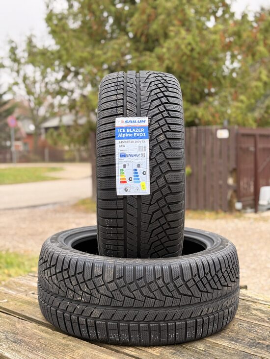 245/45 R18 SAILUN ICE BLAZER ALPINE EVO 01 100V XL