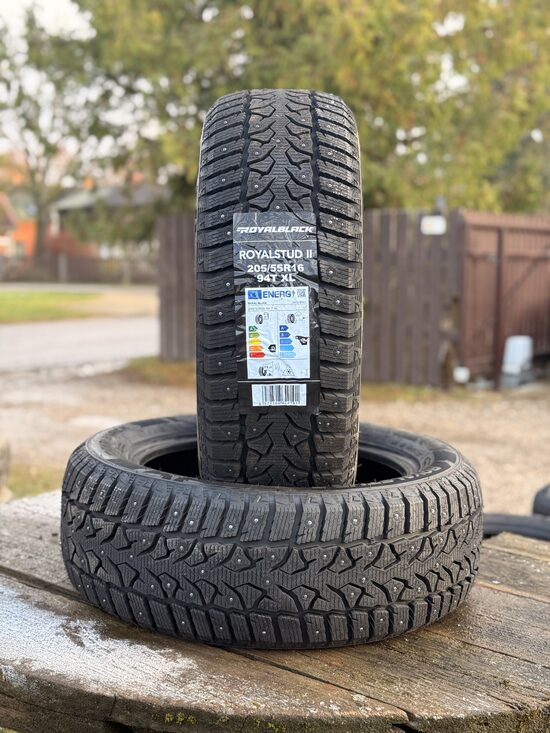 205/55 R16 ROYALBLACK ROYALSTUD 2 94T XL