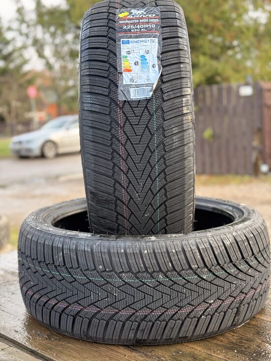 225/40R19 ARIVO WINMASTER PROX ARW3 93VXL